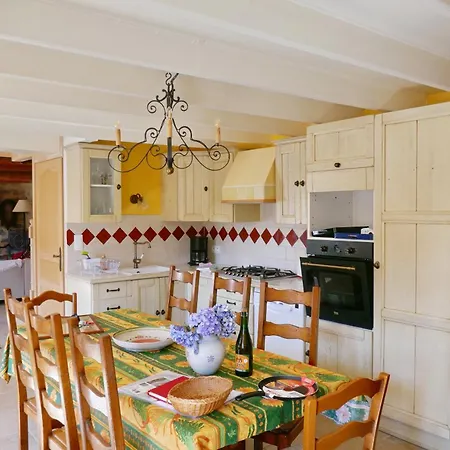 711- Spacieuse Ferme Bretonne Avec Sauna Et Grand Beuzec-Cap-Sizun